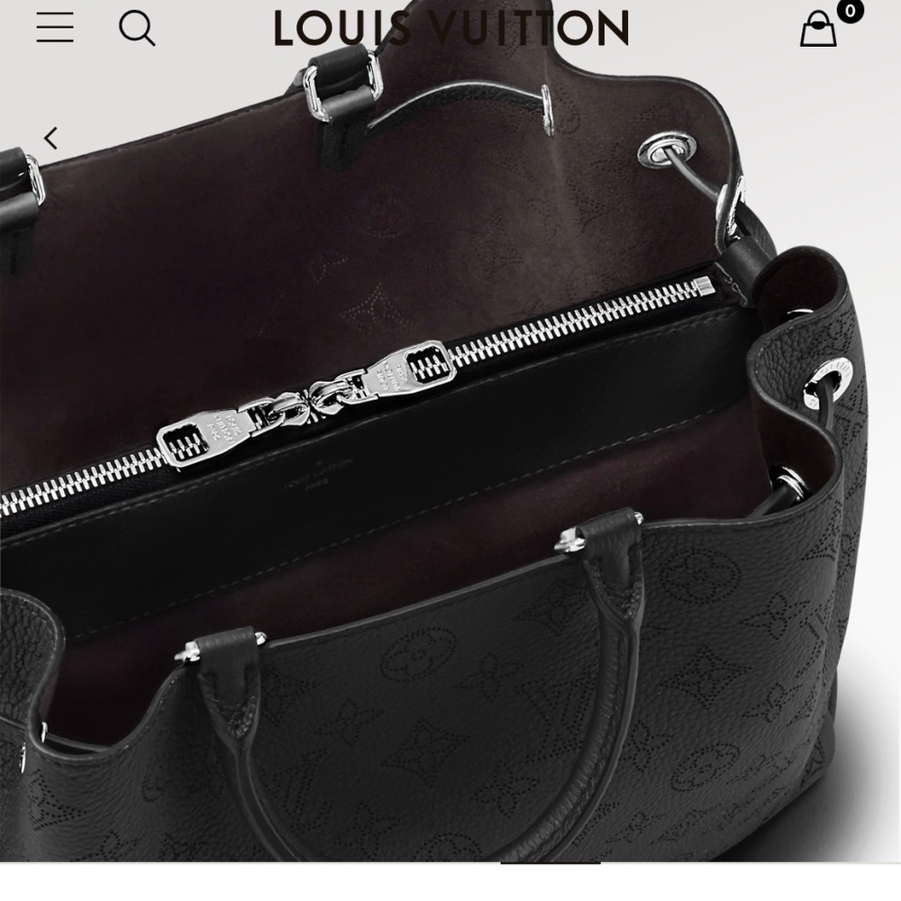 Louis Vuitton totes. Bella